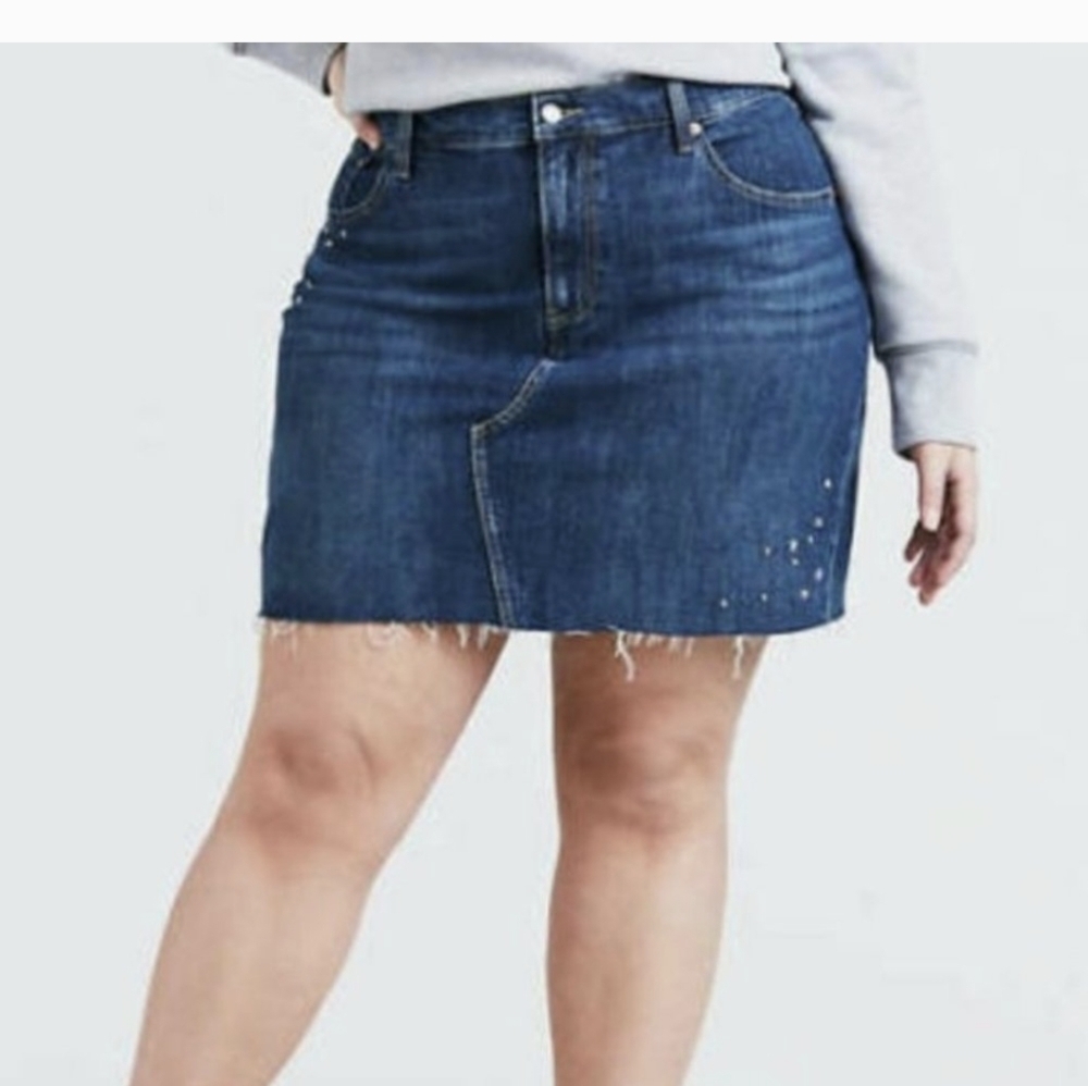 Levi's denim Mini skirt, With stars Embellishments, Women's Sz 18W New!